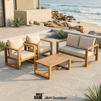 Ensemble de conversation J&M Outdoor imitation bois, canapé 4 places et fauteuils pour terrasse de piscine, villa, complexe hôtelier, balcon