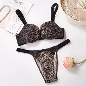 Conjuntos de sujetador y braga de alta calidad para mujer, con tirantes de diamantes de imitación, ropa interior tipo tanga, estilo Victoria's <span class=keywords><strong>Secret</strong></span>. - Product Image 4