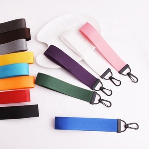 Porte-clés en tissu double face brodé personnalisé avec logo de marque, vente en gros Oneway - Product Image 4