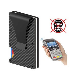 <span class=keywords><strong>Portafoglio</strong></span> Minimalista in Fibra di Carbonio <span class=keywords><strong>e</strong></span> Alluminio con Clip Fermasoldi <span class=keywords><strong>e</strong></span> Protezione RFID, Personalizzabile con LOGO - Campione Gratuito - Product Image 5