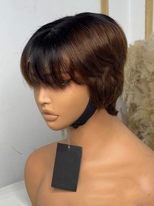 Parrucche Corte Pixie Cut in <span class=keywords><strong>Capelli</strong></span> Umani per Donne di Colore, Senza Colla, Pre-Piumate, Ricci <span class=keywords><strong>con</strong></span> Frangia, Nero Naturale - Vendita all'Ingrosso - Product Image 4