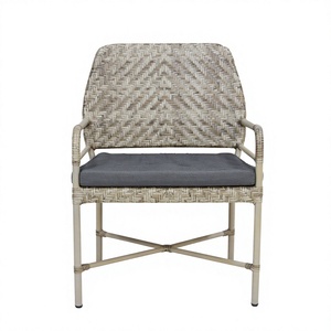 Nouvelle Chaise de Jardin Minimaliste en Corde Plate avec Coussin Gris, Mobilier d'Extérieur à Pieds Coniques, Dossier Tressé Durable, Cadre en Aluminium - Product Image 1