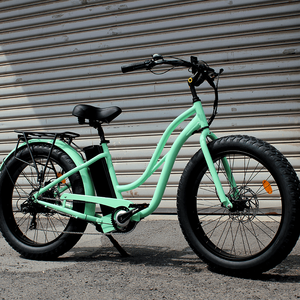 여자의 26 인치 전기 순양함 자전거 통합 리튬 배터리 스마트 250W 모터 48V 도시 전자 오토바이 OEM/ODM Ebike - Product Image 3