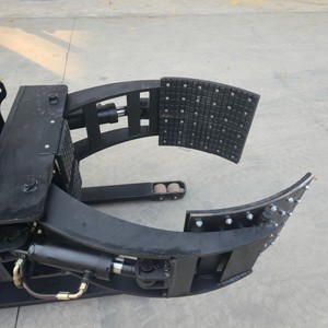 Paper Machine 800kg 1000kg 3m 4M Paper Roll Clamp Stacker <strong>With</strong> <strong>360</strong>-<strong>degree</strong> <strong>Rotation</strong> Electric Roll Clamp <strong>Forklift</strong> - Product Image 6