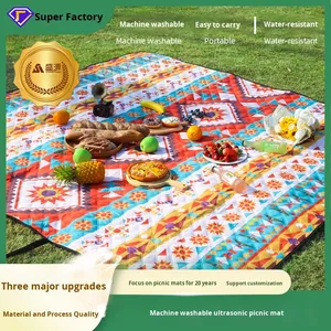 Tapis de pique-nique de camping imperméable extra large avec film d'aluminium épais, technologie ultrasonique, tapis de plage extérieur pliable et étanche à l'humidité - Product Image 2