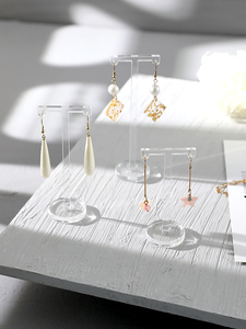 Présentoir en acrylique transparent d'exposant de magasin créatif d'approvisionnement d'usine avec crochets - Product Image 3