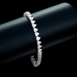 Bracelet Chaîne Tennis en Argent Sterling S925 Plaqué Rhodium 4mm Personnalisé pour Femme, Sertissage Cœur Griffe Tendance avec Moissanite – Vente en Gros - Product Image 2