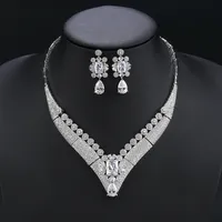Magnifique Ensemble Collier et Boucles d'Oreilles en Zircon Cubique Blanc, Rouge, Vert, Plaqué Or Vintage, pour Mariage et Soirée Femme, 2 Pièces CN11227