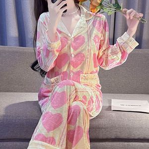 Automne et <span class=keywords><strong>hiver</strong></span> or velours pyjamas femmes imprimé rayé lettres lumière luxe haut de gamme pyjamas costume ensembles de vêtements de nuit - Product Image 4