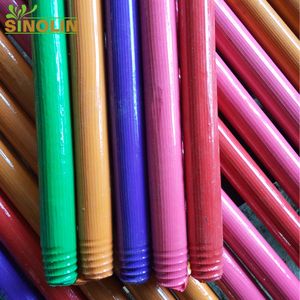 Venta caliente estilo entrega rápida 120 cm longitud 2,2 cm diámetro palo <span class=keywords><strong>de</strong></span> escoba <span class=keywords><strong>de</strong></span> <span class=keywords><strong>madera</strong></span> con tapa <span class=keywords><strong>de</strong></span> plástico - Product Image 5