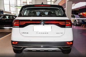 VW <span class=keywords><strong>T</strong></span>-Cross 300TSI DSG Comfort Edition 1.5T 160ch L4 Essence <span class=keywords><strong>5</strong></span> places Conduite à gauche Traction avant SUV Compact Voitures Abordables <span class=keywords><strong>Volkswagen</strong></span> à Vendre - Product Image 6