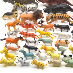 Petit ours polaire en plastique chameau kangourou lion <span class=keywords><strong>chien</strong></span> et chats figurines animaux de la ferme de la mer sauvage ensemble pvc poupée gâteau décoration enfants jouets - Product Image 4