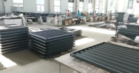 Clôture modulaire moderne à lames orientables en aluminium noir pour jardin, aménagement paysager et chantier, thermolaquée