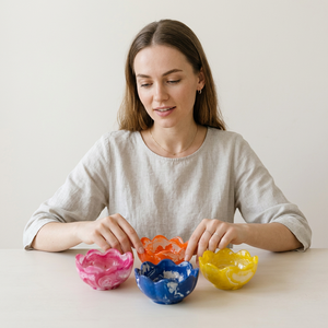 Cuencos de Resina Hechos a Mano con Diseño de Flores y Esmalte de Colores, Plato para Servir Comida Multicolor, para Regalo - Product Image 1