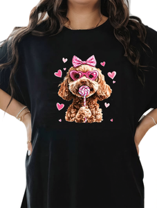 T-shirt da donna con simpatico poodle per San Valentino, manica corta, girocollo, stampata, in morbido cotone, casual, per la primavera e l'estate - Product Image 1