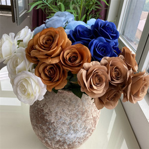 Bouquet di 7 Rose Artificiali <span class=keywords><strong>Rosa</strong></span>, Fiori Fatti a Mano con Diametro di 9cm, Grandi Rose per Natale e Laurea - Product Image 3