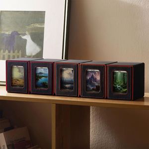 Caja de exhibición FX con ventana y bandeja para dados para más de 100 cartas con doble funda - Estuche TCG OEM personalizado para Commander - Product Image 6