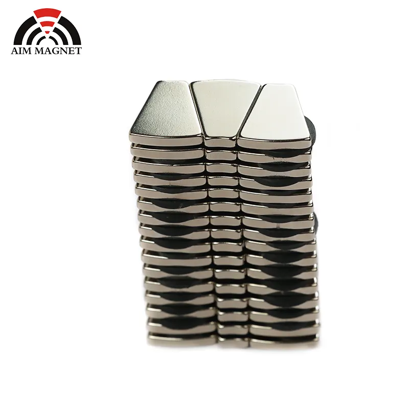 Lámina magnética triangular N52, 30 imanes personalizados, fabricante a la venta