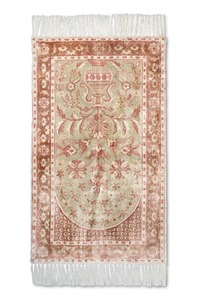 Alfombra de Oración Musulmana Moderna Hecha a Mano de Viscosa Premium en Color Dorado Claro y Moca para Uso Doméstico, Cómoda y de Alta Calidad - Product Image 5