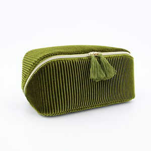 Pochette Cosmetica da <span class=keywords><strong>Viaggio</strong></span> Personalizzata Ecologica <span class=keywords><strong>in</strong></span> Velluto Stropicciato con Cerniera e Manico Morbido, Leggera per la Bellezza - Product Image 5