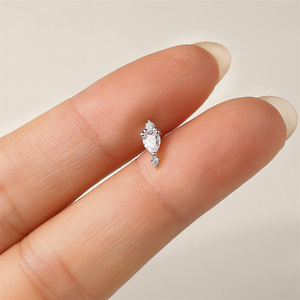 Piercing de Plata de Ley S925 con Moissanita y Circonita Cúbica, Diseño Clásico de Pera Geométrica Marquise, con Parte Trasera Plana para Cartílago - Product Image 6