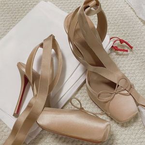 Chaussures pour femmes de haute qualité, sandales à talons carrés avec nœud, sandales de danse de créateur, escarpins à lanières, chaussures de soirée à talons aiguilles - Product Image 1