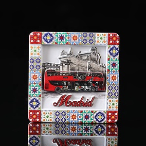 Hermosos imanes <span class=keywords><strong>de</strong></span> nevera <span class=keywords><strong>de</strong></span> resina <span class=keywords><strong>Madrid</strong></span> Scenic Spot Imanes <span class=keywords><strong>de</strong></span> nevera Imanes creativos 3D Recuerdos turísticos - Product Image 3