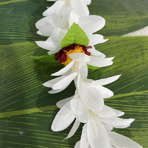 Graduación de seda artificial Flor de jazmín grande con flor de clavel Lei Celebración Guirnalda de guirnalda - Product Image 3