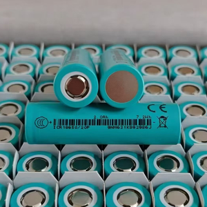 แบตเตอรี่ลิเธียมไอออนแบบชาร์จได้ รุ่น 18650 20P 3.6V 2000mAh 15C สำหรับไฟฉาย พาวเวอร์แบงค์ และอุปกรณ์อิเล็กทรอนิกส์แบบพกพา - Product Image 1