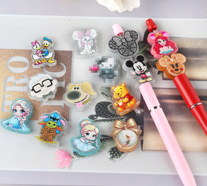 Nieuwe stijl cartoon dierenfiguurtjes acryl focal beads dubbelzijdig bedrukte bedels voor pen maken - Product Image 1