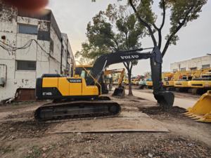 รถขุดตีนตะขาบ Volvo EC140 มือสอง พร้อมมอเตอร์ ความจุบุ้งกี๋ 1.3 ลูกบาศก์เมตร กำลัง 93 แรงม้า - Product Image 2