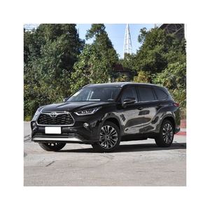 Toyota Highlander, Vehículo a Gasolina, SUV con Tracción en las Cuatro Ruedas, 7 Asientos, Versión Noble, Modelo 2026 - Product Image 1
