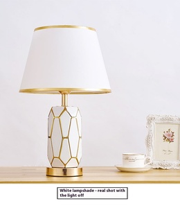 Bán Buôn Bắc Âu Mô Hình Đèn Bàn Gốm Cho Trang Trí Nội Thất Bàn Khách Sạn Ánh Sáng Với Vải Bóng Râm Euro Phổ Biến Cung Cấp Điện - Product Image 1