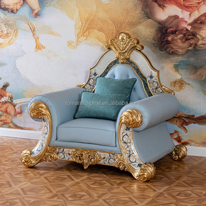 Elegante Juego de Sofás Neoclásicos de Madera Maciza con Hojas de Oro, Sillones Azul Claro Tallados al Estilo Turco, Muebles de Decoración de Lujo para Mansiones - Product Image 3