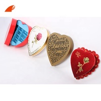 Boîte cadeau d'emballage de Macaron en chocolat bonbon en forme de cœur avec logo rose gaufré estampage rigide personnalisé en feuille d'or