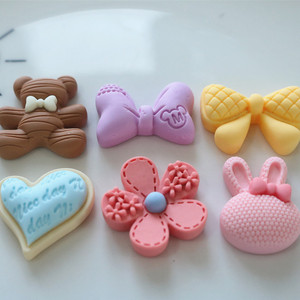 Amour mignon bricolage <span class=keywords><strong>fait</strong></span> <span class=keywords><strong>maison</strong></span> étui de téléphone portable réfrigérateur autocollant broche accessoires Sud 9 perles breloques en résine plastique - Product Image 2