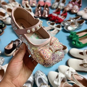 Chaussures pour enfants à prix réduit, liquidation d'usine, chaussures habillées pour filles, stock restant, chaussures de cérémonie pour enfants, vente en gros - Product Image 3