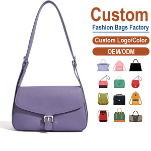 Bolso Bandolera Personalizable de Cuero Genuino de Grano Completo, Color Lavanda Empolvado, Acabado Mate-Satén Suave, Cierre de Hebilla, Correa Ajustable - Product Image 1