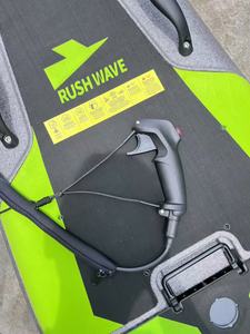 Équipement spécialisé pour les sports nautiques : planches de surf électriques à grande vitesse, skis nautiques et paddle boards. - Product Image 4