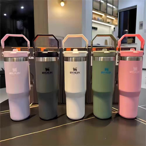 Mug de voyage isotherme 30oz en acier inoxydable mat avec paille rabattable et poignée - Product Image 6