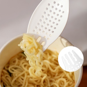 ช้อนตักซุปแบบพลาสติกสำหรับครัว ยี่ห้อ Custom Cup Noodles - Product Image 2