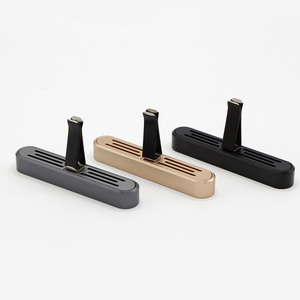 Diffuseur de parfum de voiture en bois personnalisé avec logo, clip de ventilation en bois massif, diffuseur en copeaux de bois vierge pour cadeaux promotionnels - Product Image 5