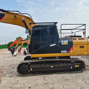 รถขุด CAT320D2L ของ Caterpillar ประหยัดน้ำมัน พร้อมชุดไฮดรอลิกหลักแบบดั้งเดิม พร้อมใช้งานสำหรับงานขนถ่ายในท่าเรือและโครงการในเหมือง - Product Image 2