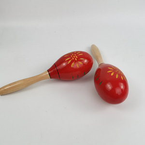 Mini maracas pour bébés et tout-petits, instrument de musique en bois rouge avec motif floral pour l'éducation musicale précoce et la préhension - Product Image 3