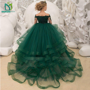 <span class=keywords><strong>Robe</strong></span> <span class=keywords><strong>de</strong></span> Demoiselle d'Honneur Noire <span class=keywords><strong>de</strong></span> Luxe pour Enfants 10-14 Ans, Style <span class=keywords><strong>Chic</strong></span> avec Broderies et Appliqués <span class=keywords><strong>de</strong></span> Dentelle pour Fêtes - Product Image 3