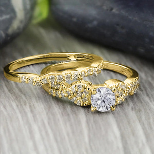 Anello di Fidanzamento da Donna in Oro Bianco con Diamante Taglio Brillante Rotondo Colore G Naturale e Pietre Laterali - Product Image 6