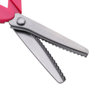 Lu Ban's Work Tailor Scissors Stainless Steel Blade Plastic Handle Triangle Shape Embroidery Shears For Fabric Cutting - Product Image 3