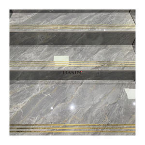 Carreaux de porcelaine personnalisés <span class=keywords><strong>pour</strong></span> escaliers Carreaux de marbre en porcelaine brillante de <span class=keywords><strong>couleur</strong></span> grise blanche de Carrare <span class=keywords><strong>pour</strong></span> escaliers fabriqués en Chine - Product Image 6