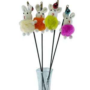 מפעל מותאם אישית באיכות גבוהה חתול קטיפה צעצוע אינטראקטיבי חתול טיזר צעצוע עם קטיפה - Product Image 1