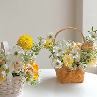 JOYWOOD Panier de fleurs en rotin tissé à la main pour la décoration intérieure de la fête des mères